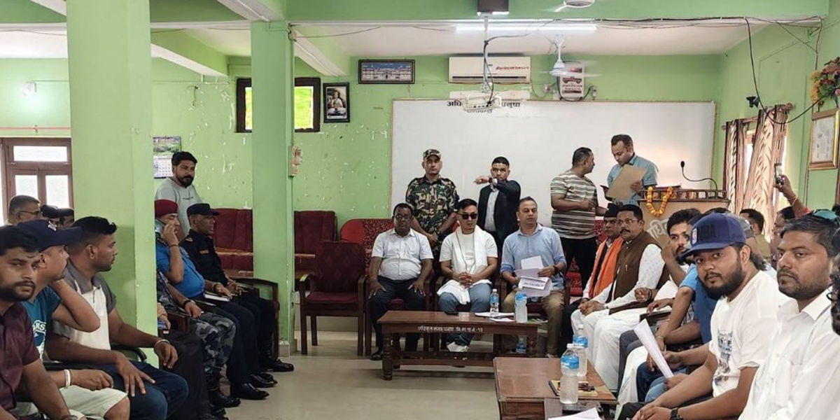 जनकपुरमा गृहमन्त्री र आन्दोलनरत पक्षबीच वार्ता जारी