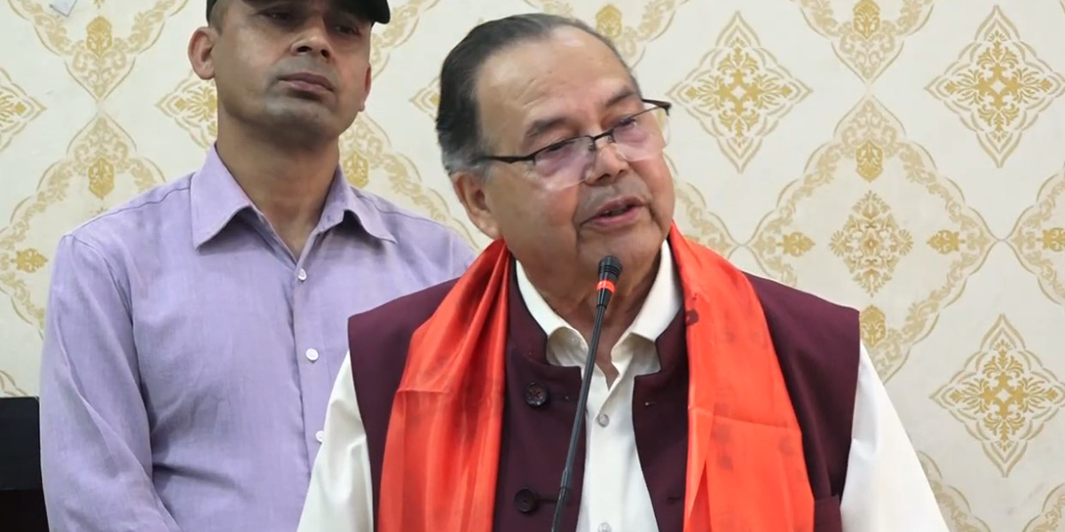 अहिलेकै शैलीबाट नेकपा चल्न सक्दैन, पुनर्गठन जरूरी छ : झलनाथ खनाल