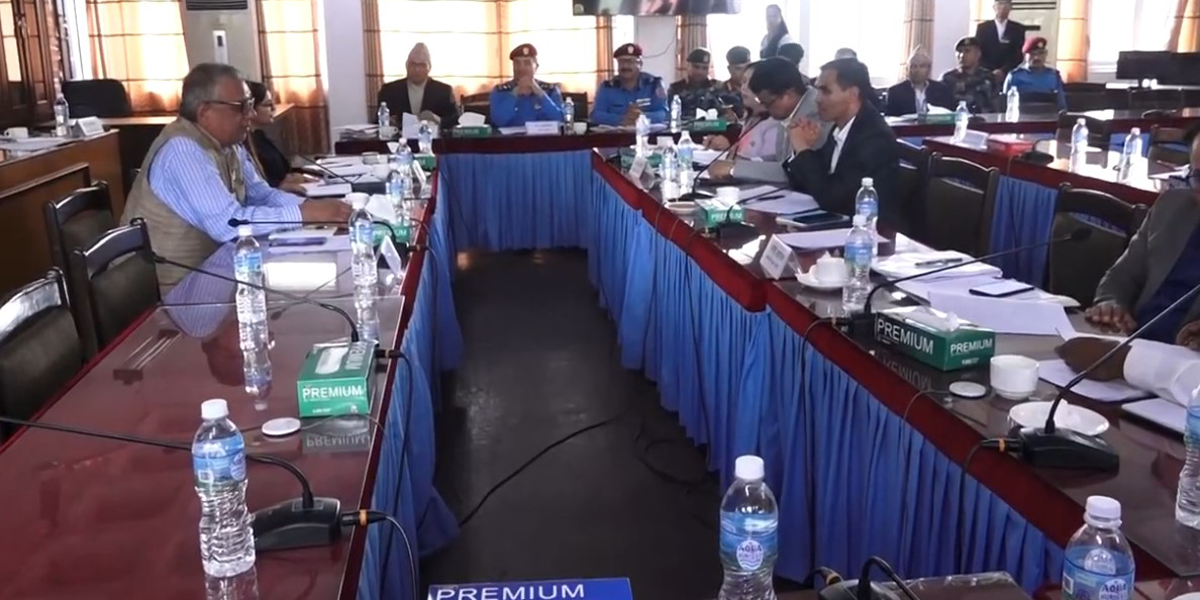निर्वाचन प्रहरीको पोशाक सम्झौतासम्बन्धी कागजात पेस गर्न सरकारलाई निर्देशन