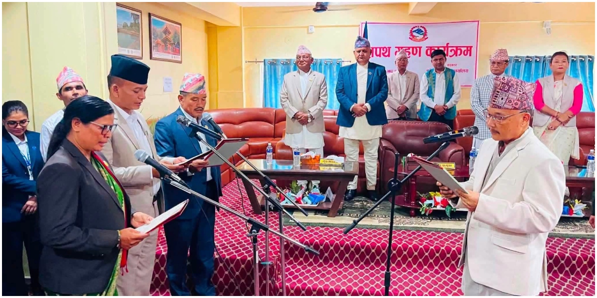 लुम्बिनीमा तीन मन्त्रीले लिए शपथ