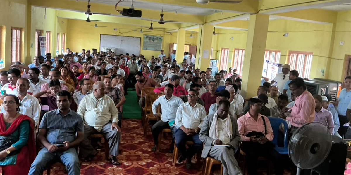 मधेशमा ‘शिक्षा संवाद’ : शिक्षा ऐन र विद्यालय सुधारबारे सरोकारवालाका सुझाव