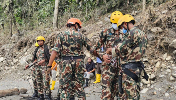 त्रिशूली थ्री बी सुरुङमा उद्धार प्रयास, नेपाली सेनाको टोली थपियो