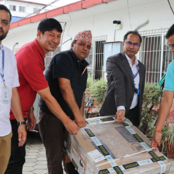 उद्धारलाई प्रभावकारी बनाउन दूर सञ्चारले दियो २० थान स्याटेलाइट फोन