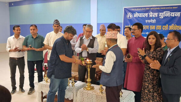 प्रेसलाई नियन्त्रण गरे आन्दोलन गर्ने चेतावनी