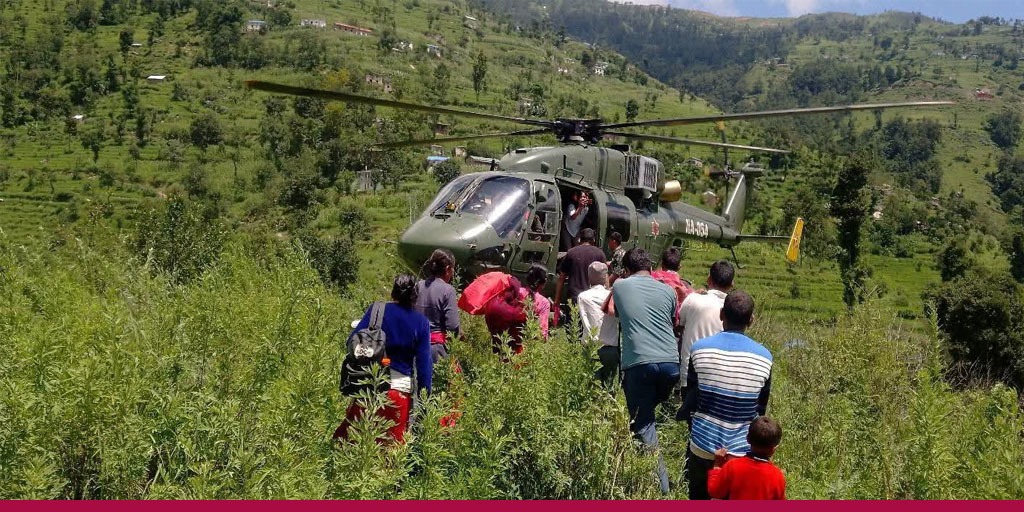 जटिल प्रसूति समस्या भएका दुई महिलाको सेनाको हेलिकोप्टरबाट उद्धार