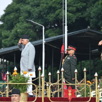 संविधान दिवसको अवसर राष्ट्रपतिलाई सेनाले दियो सलामी