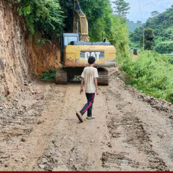 बाढीले अवरुद्ध सडकको विकल्पमा सडक डिभिजनद्वारा चारवटा वैकल्पिक मार्ग सञ्चालन