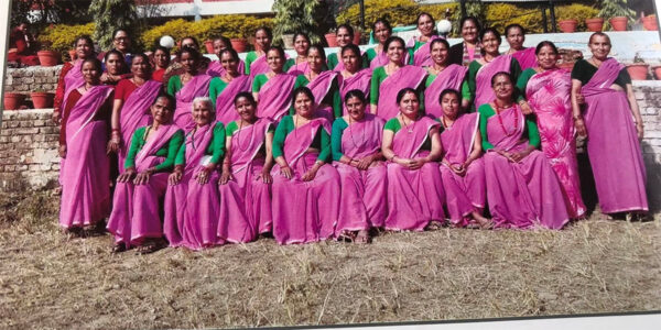 देउराली आमा समूहद्वारा प्रधानमन्त्री राहत कोषमा २६ हजार ५७५ रुपैयाँ सहयोग