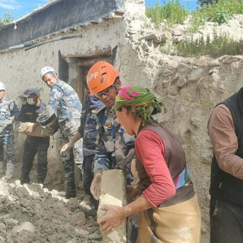 भूकम्पले क्षतिग्रस्त उपल्लो मुस्ताङका घर (तस्बिरहरू)