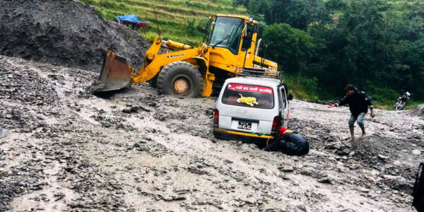 बागलुङका दुई मुख्य राजमार्ग अवरुद्ध