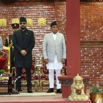 नवनियुक्त उद्योगमन्त्री साहले लिए शपथ