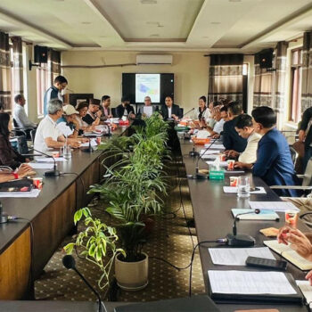बाढी प्रभावित विद्यालयमा आवासीय र बस सुविधासहितको संरचना बनाउन सुझाव