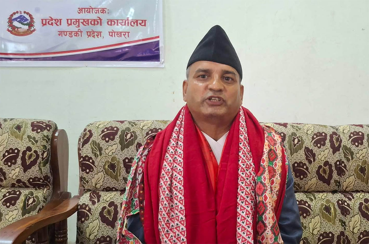 मुख्यमन्त्री पाण्डेको सरकार जोगाउन फणीन्द्रले दिए फेरि साथ