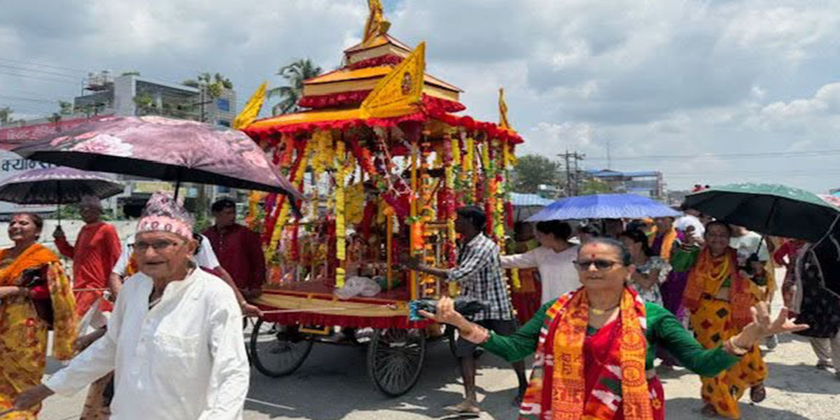 श्रीकृष्ण जन्मेको खुसीयालीमा रथयात्रा एवं शोभायात्रा निकालिँदै
