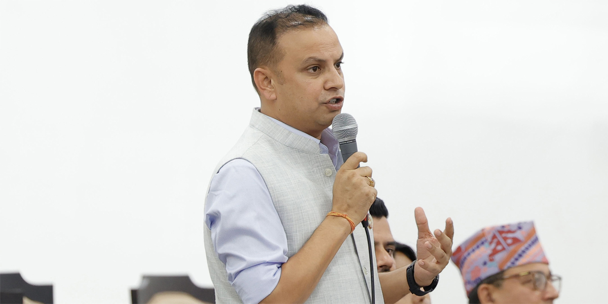 अन्तर्राष्ट्रिय मञ्चमा जलवायु क्षतिपूर्तिको माग गर्न मनिष झाको सुझाव
