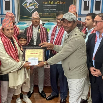 पाल्पाली सहकारी पत्रकारिता पुरस्कार हिमाल प्रेसकर्मी विजय नेपाललाई