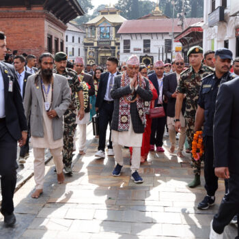 राष्ट्रपतिले गरे पशुपतिमा पूजा