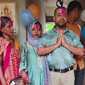 सुरुङबाट १०औँ दिनमा उद्धार गरिएका साहलाई गाउँमा गरियो भव्य स्वागत