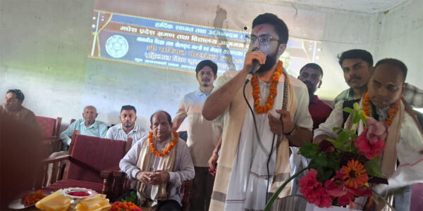 कसरी हुँदैछ पाठ्यक्रम परिमार्जन, शिक्षामन्त्री के भन्छन्? 