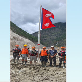 रसुवाको टिमुरेस्थित सीमानामा नेपालको झण्डा राखियो