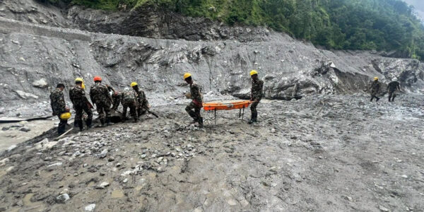 भोटेकोशी बाढी : त्रिशूली–३ ‘ए’ मा यसरी हुँदैछ खोज तथा उद्धार