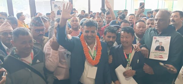 डा. सुनिल शर्माद्वारा कांग्रेस महामन्त्रीमा उम्मेदवारी दर्ता