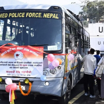 सशस्त्र प्रहरी बस : दुई दिनमा एक हजारबढीले लिए निःशुल्क सेवा
