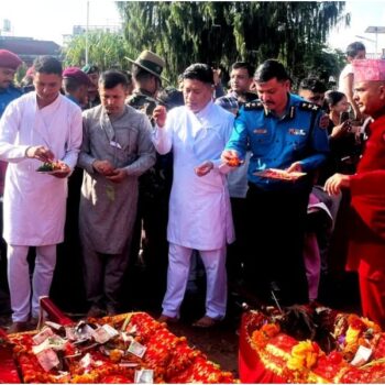 विन्ध्यवासिनी मन्दिरमा फूलपाती बढाइँ