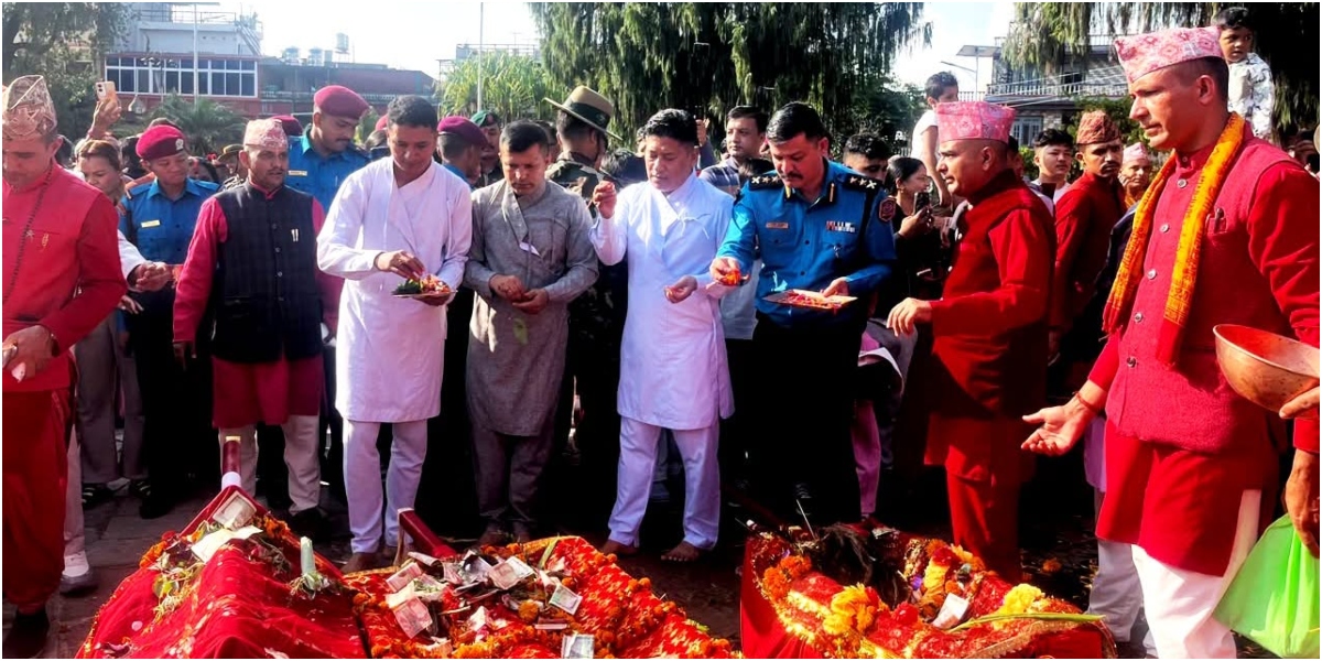 विन्ध्यवासिनी मन्दिरमा फूलपाती बढाइँ