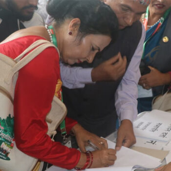 कांग्रेस महामन्त्रीमा डिलाको उम्मेदवारी दर्ता
