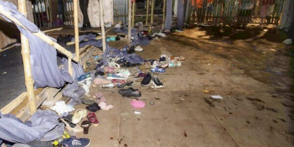 दुर्गापूजामा भागदौड हुँदा कम्तीमा १९ जनाको मृत्यु