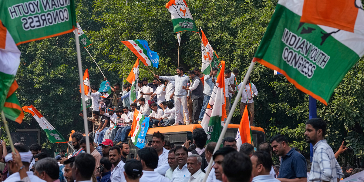 दिल्लीमा सर्वोच्च अदालततर्फ विपक्षी दलहरूको ‘मार्चपास’