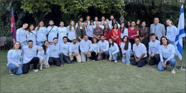 आठ विद्यालयमा स्वयंसेवा गरेर फर्किए ६० इजरायली