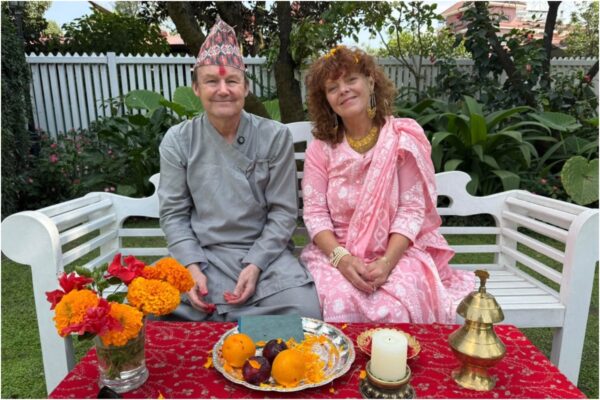 दसैँमा रमाउँदै विदेशी कूटनीतिक अधिकारी