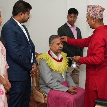 उपराष्ट्रपतिबाट बडादसैँको टीका ग्रहण