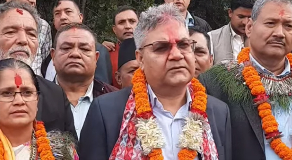 रास्वपालाई गोकुलको प्रश्न : संघीयता खारेज भन्थ्यौ, संविधान संशोधन गर्दा के हुन्छ?