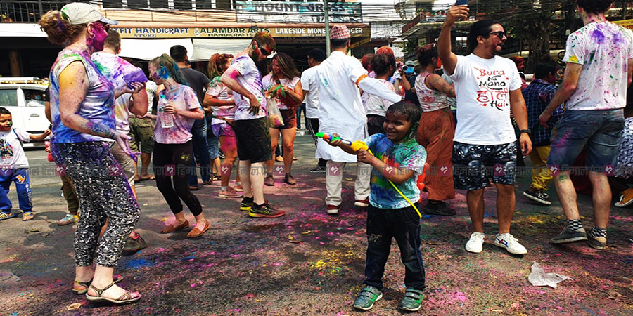 निर्वाचनका कारण पोखरामा भएनन् होलीका औपचारिक कार्यक्रम